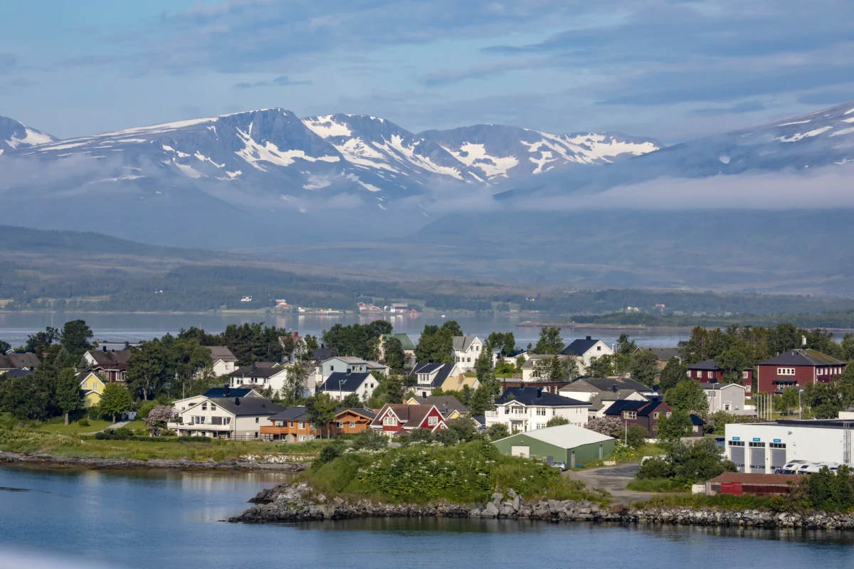 Uszkodzenie podmorskiego kabla światłowodowego spowodowało poważne zakłócenia w sieci komórkowej i internecie w graniczącym z Rosją regionie Finnmark w Norwegii. Policja wyjaśnia okoliczności zdarzenia. Na razie służby zastrzegają, że nie ma powodów, by uważać, że awaria jest wynikiem celowego działania.