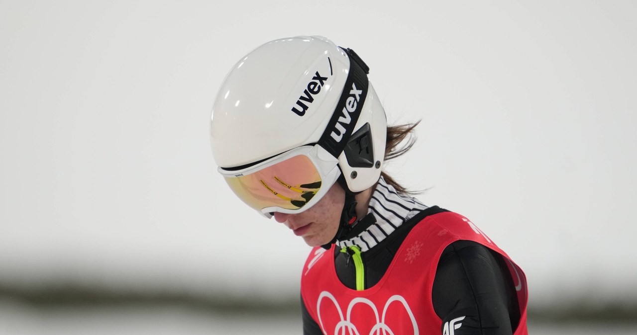 Polska olimpijka z medalem i zapłakana ogłasza. "Zawieszam karierę"