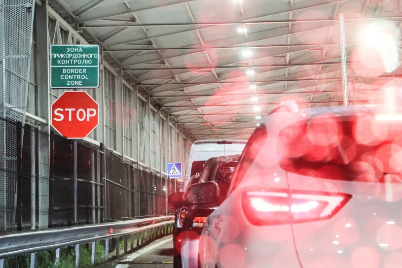 Setki cudzoziemców mają opuścić Polskę. Fala decyzji