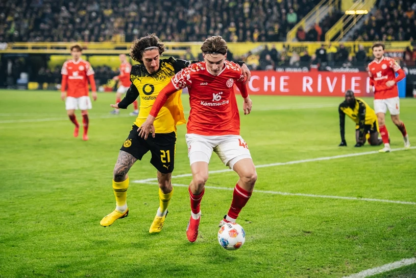 18-letni Polak robi furorę w Niemczech, trener zabrał głos. Tak go nazwał