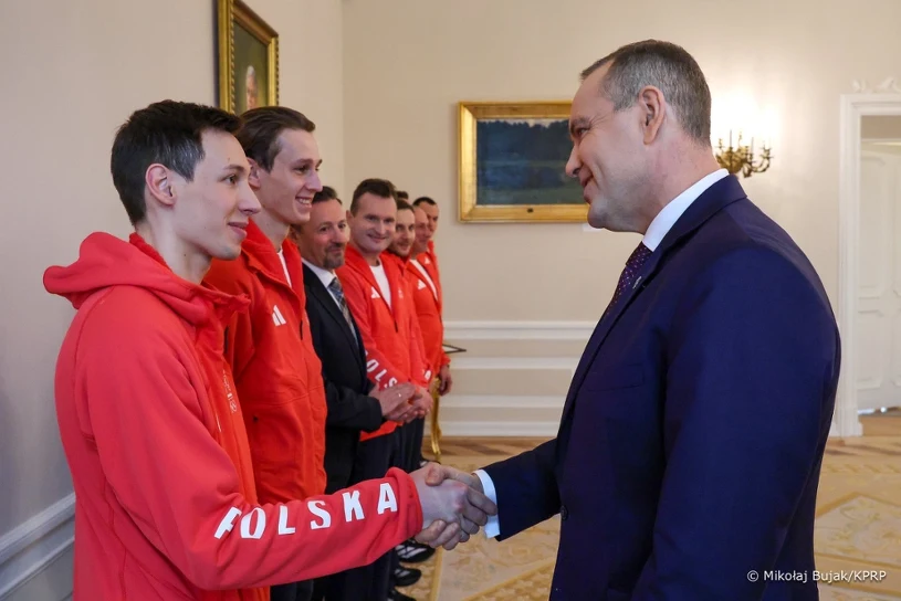 Tomasiak i spółka u Karola Nawrockiego. Prezydent RP otrzymał prezent