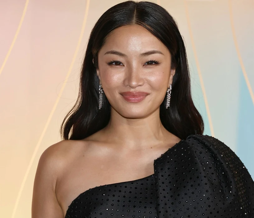 To ona zagra wdowę po Johnie Lennonie. "Była łatwym celem"