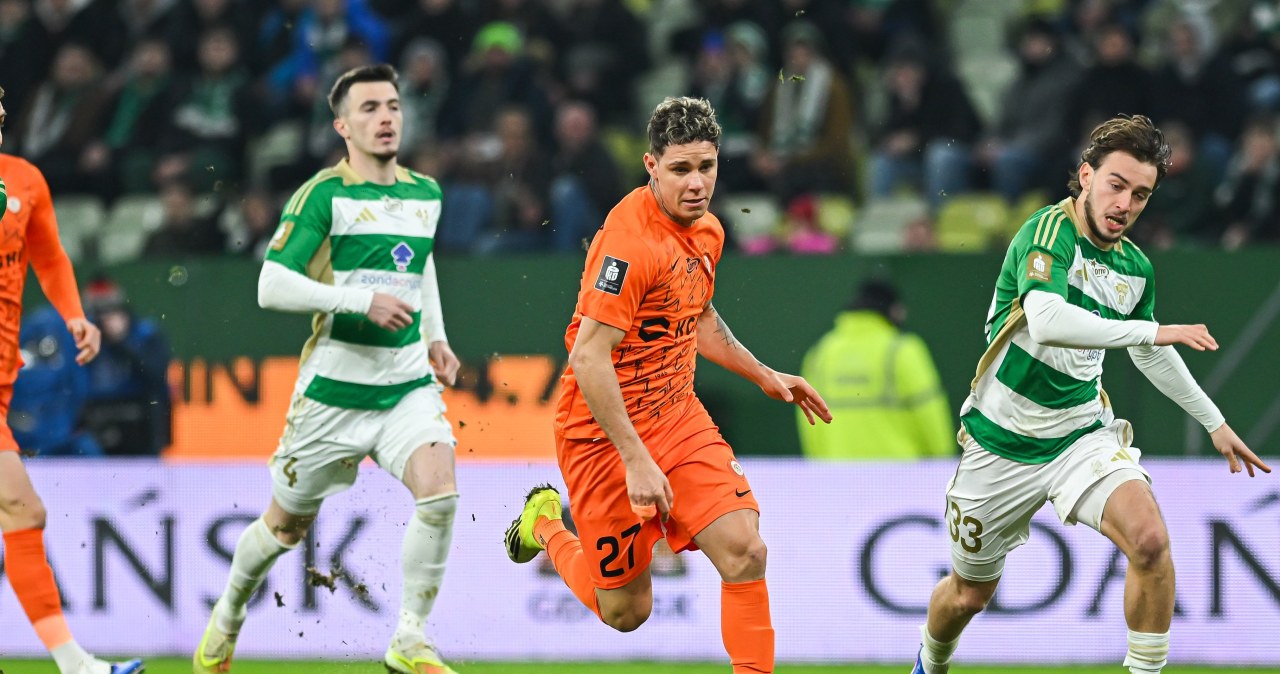 Gdańsk uciszony, wystarczyły trzy minuty. Dwa ciosy, później nagła zapaść