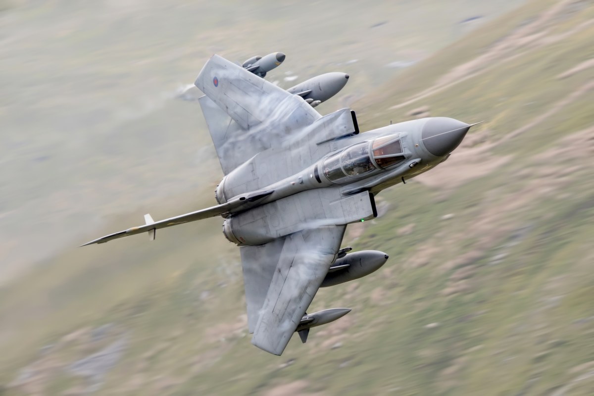 Z włoskiej bazy zniknęło 2500 części do samolotów wojskowych. Śledczy mają trop