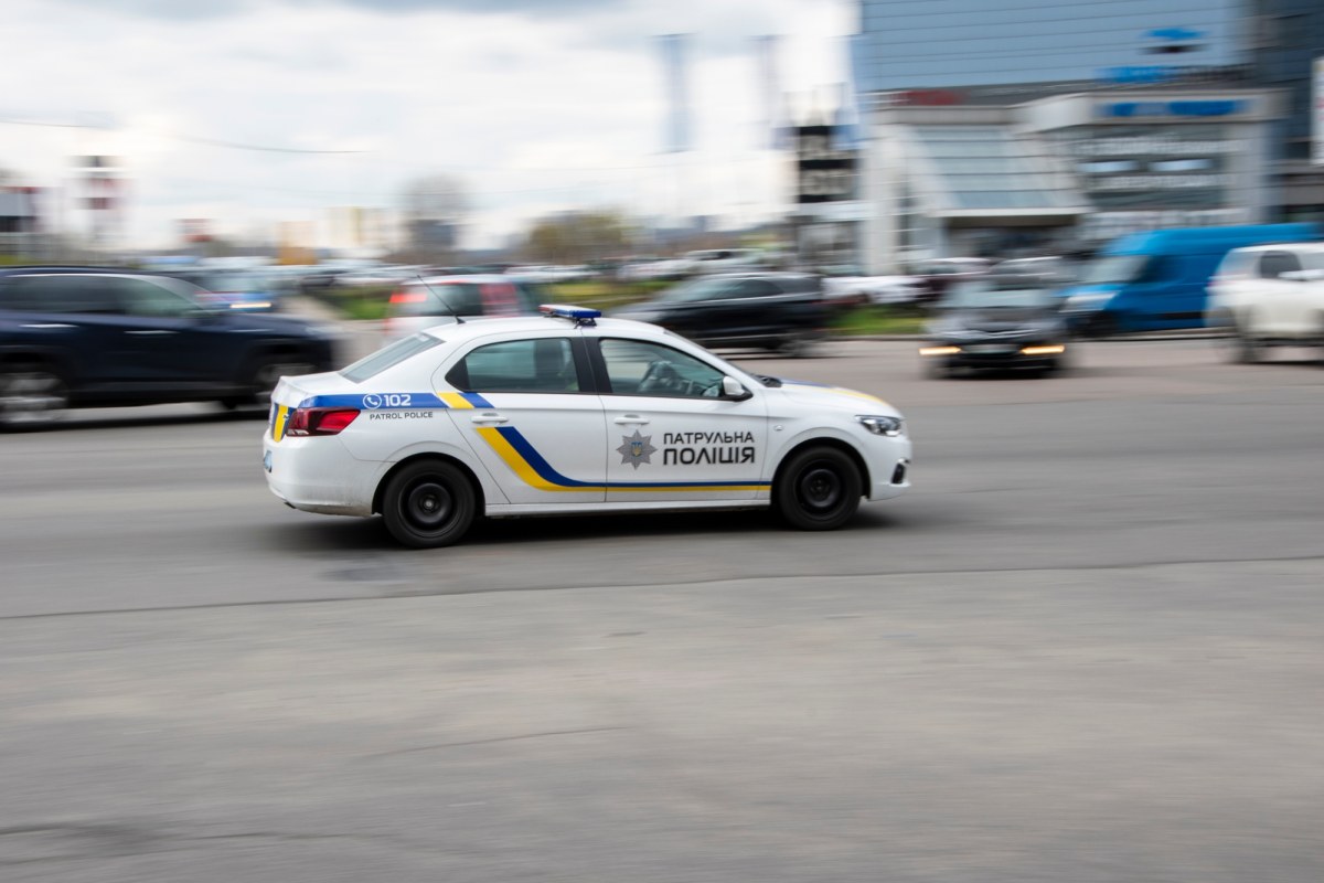 Zamach terrorystyczny w Mikołajowie. Pięciu policjantów rannych, jeden walczy o życie