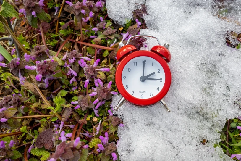 Zmiana czasu szybciej niż rok temu. Zegarki przestawimy wcześniej