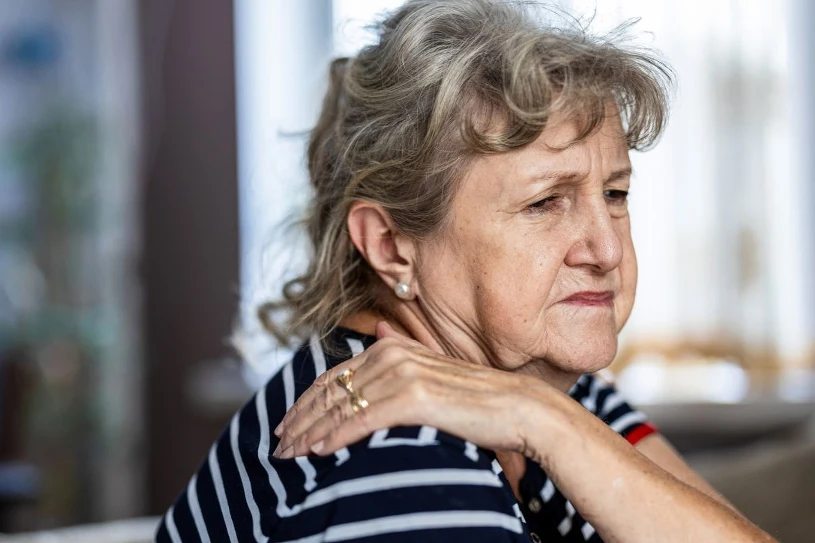 Odbiera wzrok, poraża twarz i powoduje ogromny ból. Narażone osoby po 50-tce