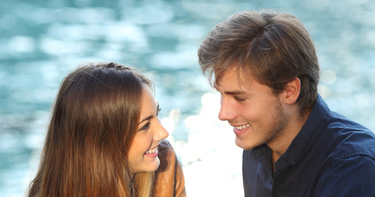 "Green flagi": 5 znaków które dobrze wróżą na pierwszej randce