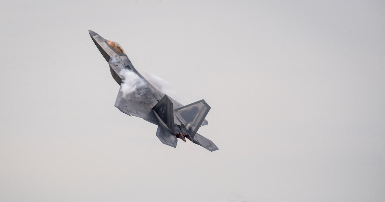 USA rozmieściły ponad 150 samolotów. Są gotowe na "każdą decyzję Trumpa"