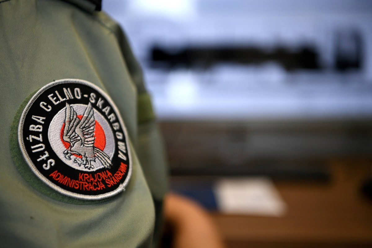 Służby udaremniły przemyt nielegalnych papierosów z Litwy