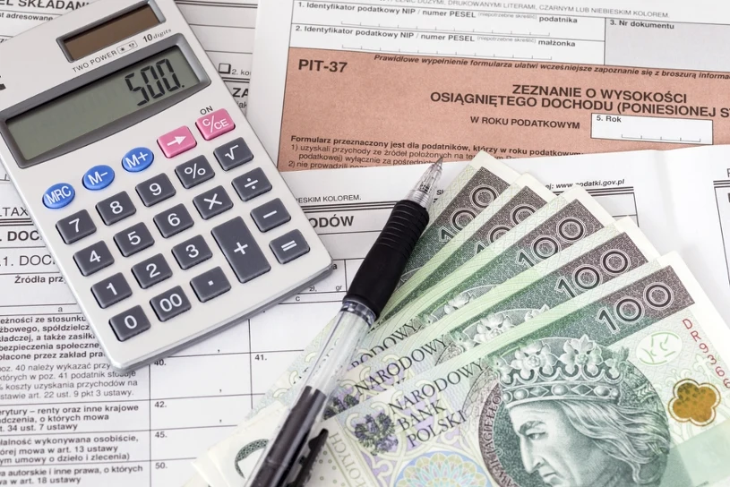 Zwrot z urzędu skarbowego nie dociera? Jedno zaniedbanie wstrzymuje wypłatę