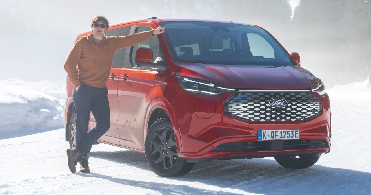 Ford E-Tourneo Custom AWD i E-Transit AWD to rodzynki. Zyskały istotną funkcję