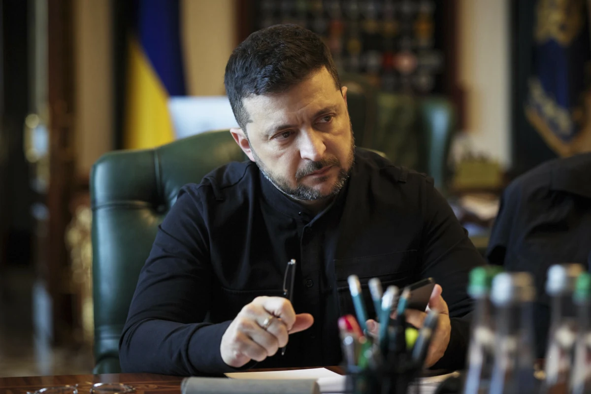 Kijów oczekuje, że następna seria marcowych negocjacji w formacie trójstronnym nad zakończeniem wojny w Ukrainie, pozwoli "przenieść rozmowy na szczebel przywódców" - przekazał prezydent Ukrainy Wołodymyr Zełenski po rozmowie z prezydentem USA Donaldem Trumpem. "Prezydent Trump popiera tę sekwencję działań" - stwierdził Zełenski.