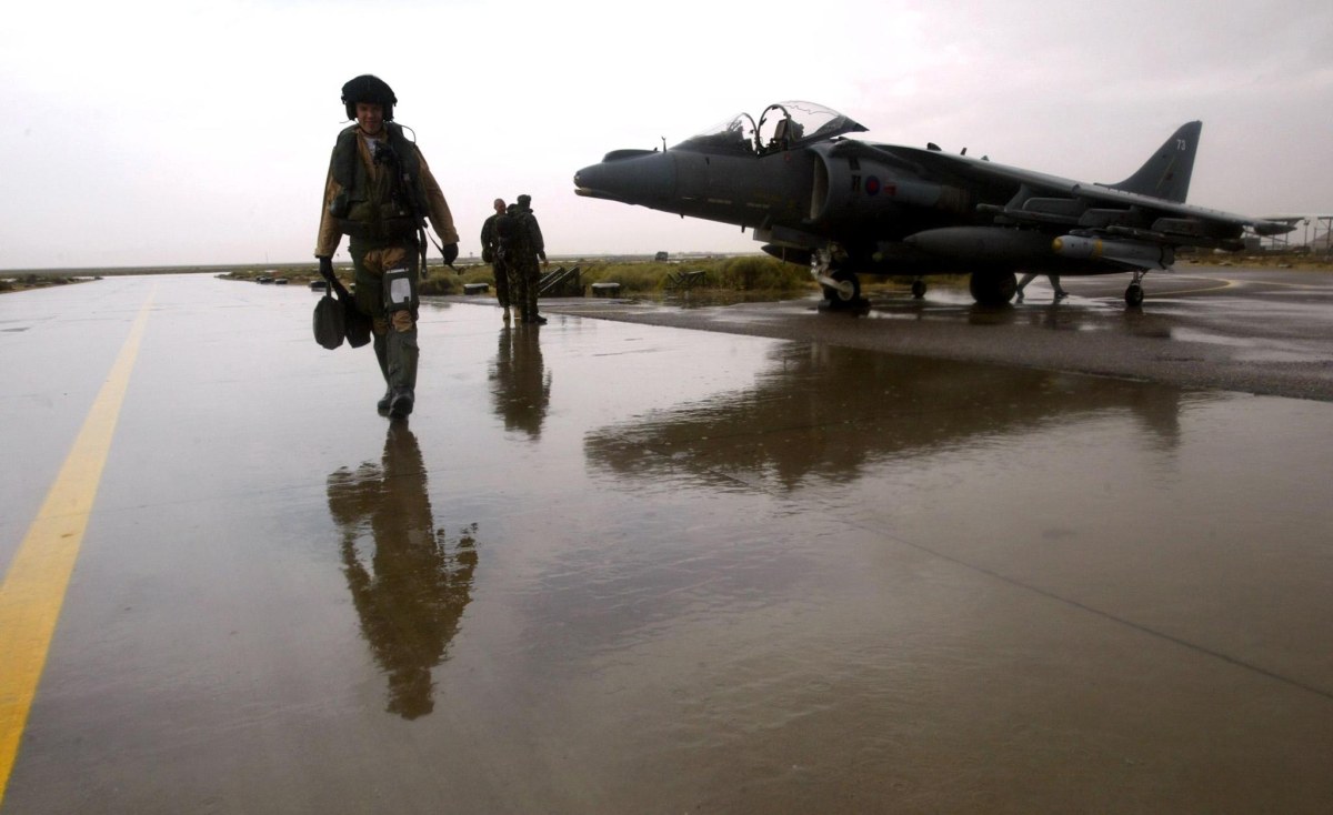 Złamał przysięgę, poleciał szkolić Chińczyków. Zarzuty dla wojskowego pilota