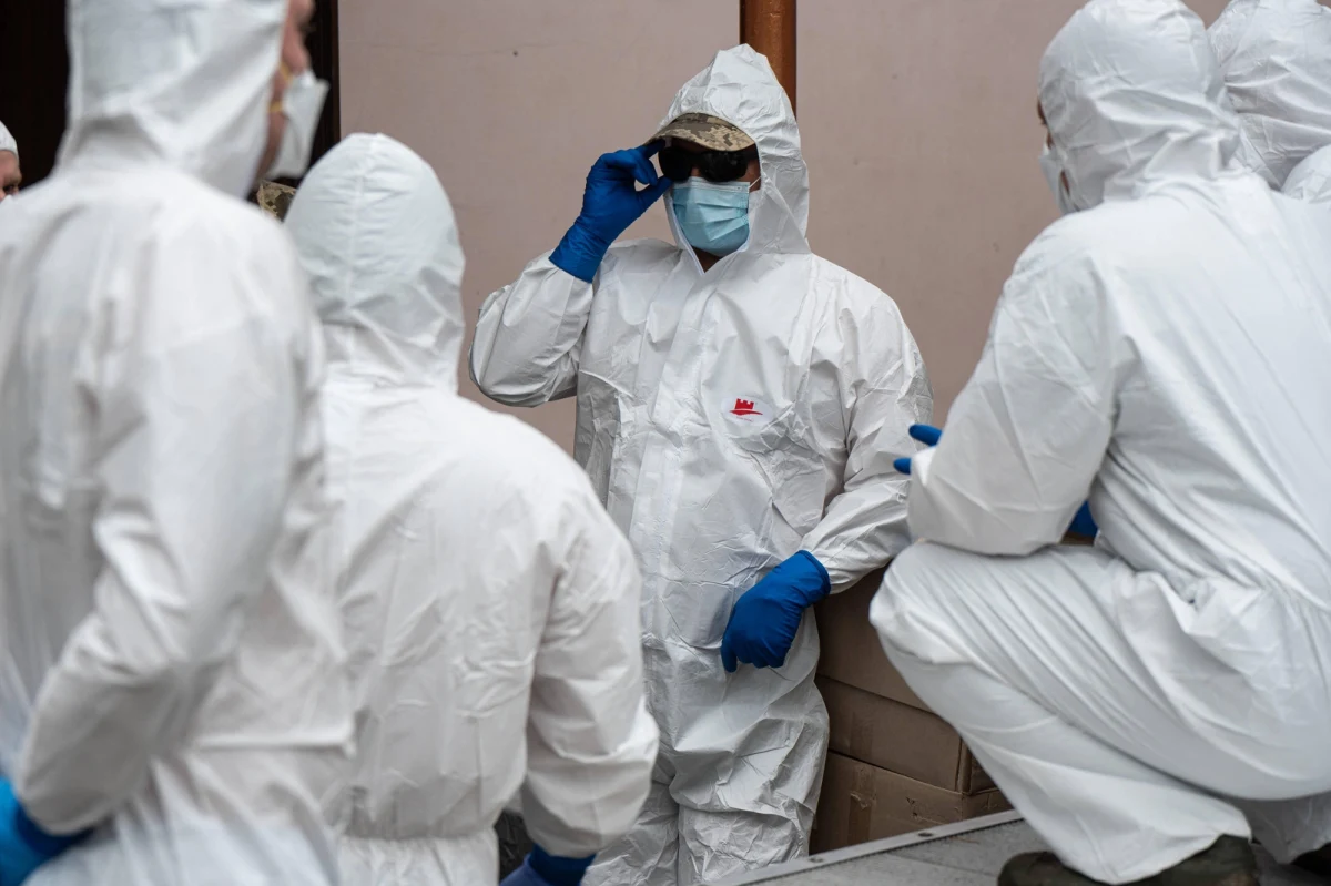 Rosja przekazała Ukrainie tysiąc ciał, które według wstępnych informacji strony rosyjskiej mogą należeć do ukraińskich żołnierzy. Informację przekazał w czwartek Sztab Koordynacyjny ds. Jeńców Wojennych w Kijowie.