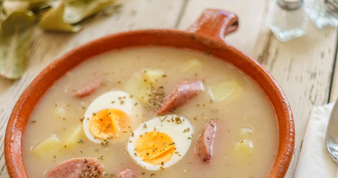 Zmień jedną rzecz w przepisie na żurek. Wszyscy będą prosić o dokładkę