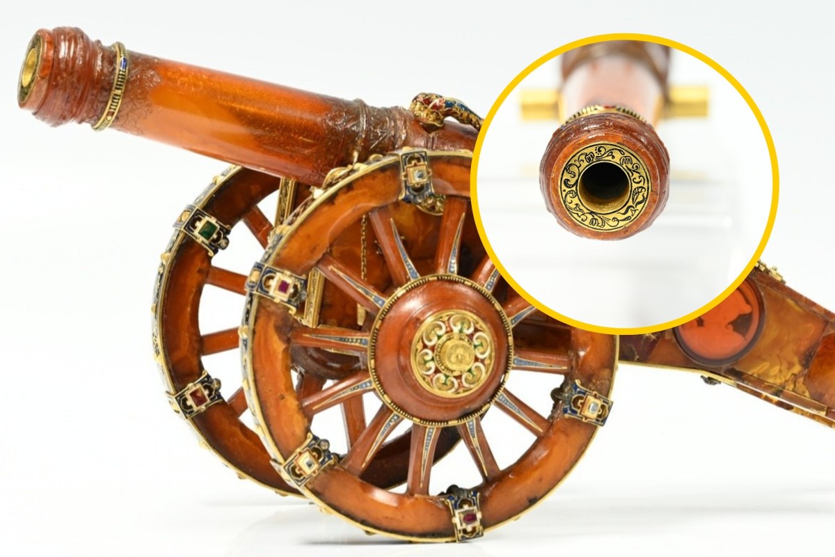 Są tylko dwa takie dzieła na świecie. Bursztynowa armatka wróciła do Gdańska