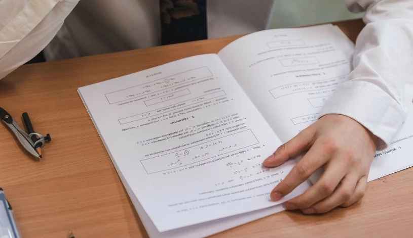 Matura 2027: egzaminy pisemne od 4 do 24 maja, nowy przedmiot — biznes i zarządzanie