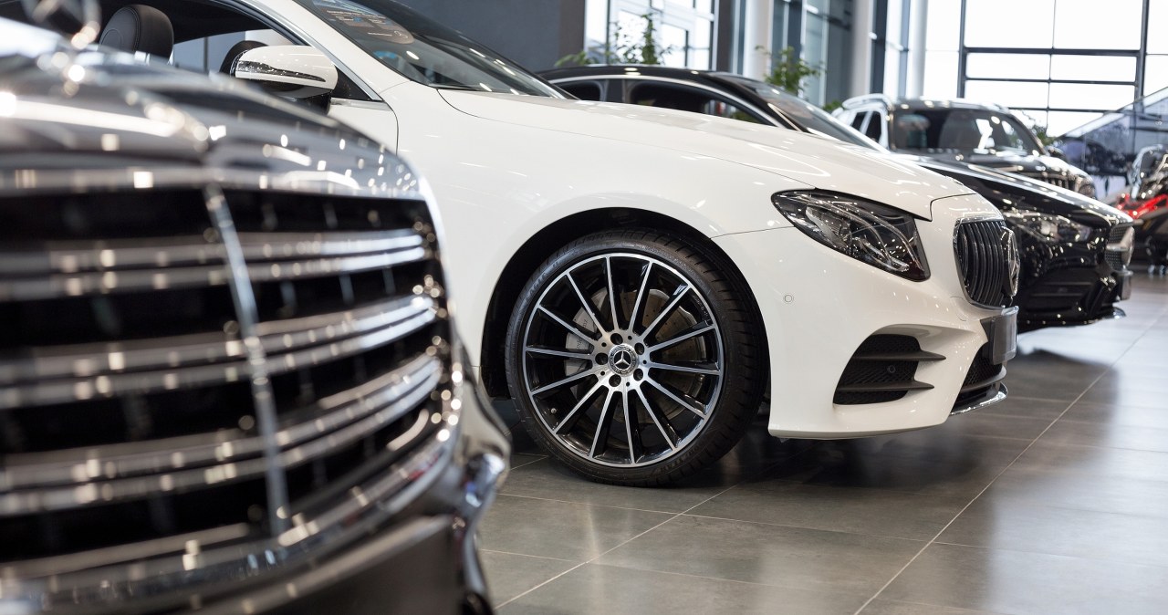 Nowy Mercedes tańszy niż Dacia. Niemcy tną ceny w Chinach