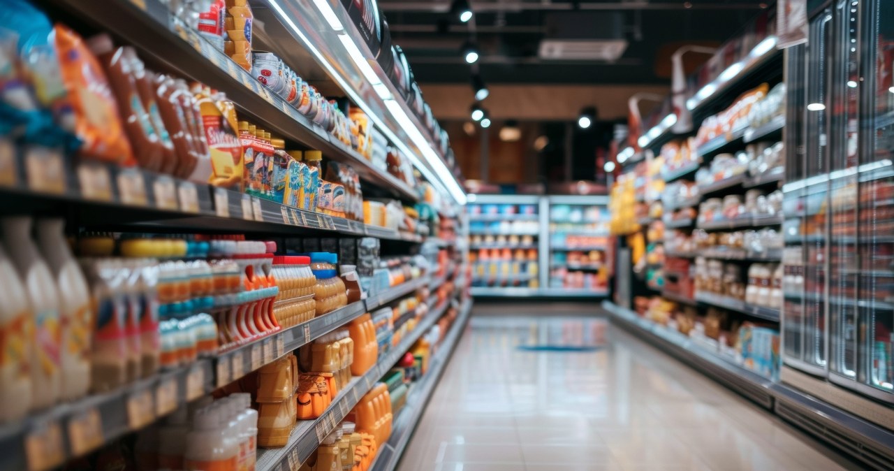 "Zaczęła bełkotać o swojej matce". Asystentka AI męczy klientów sieci