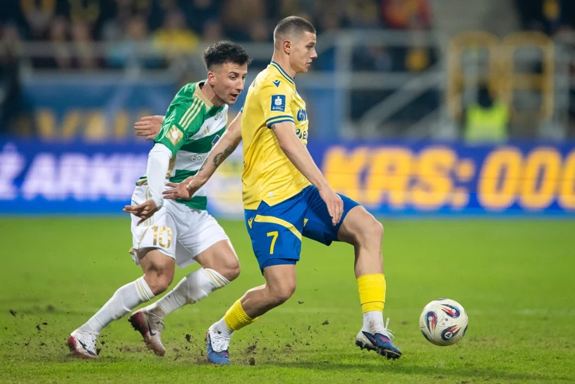 Cztery gole i zwrot akcji w derbach Trójmiasta. Co za mecz w Gdyni