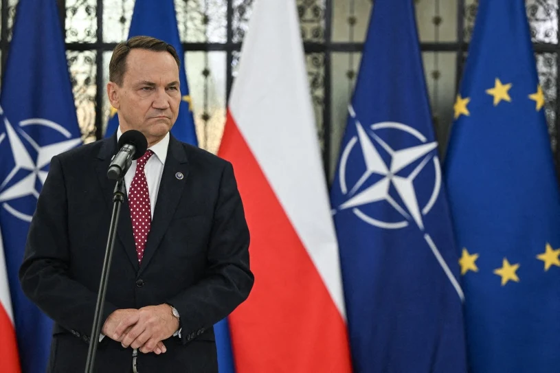 Sikorski o sytuacji na Bliskim Wschodzi. "Piekielnie skomplikowana"