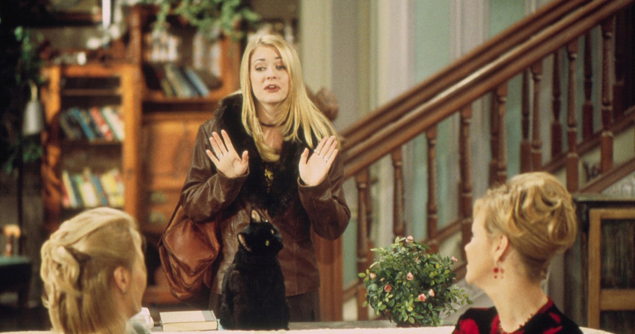 Była idolką milionów nastolatek. Zobacz, jak dziś wygląda słynna Sabrina!