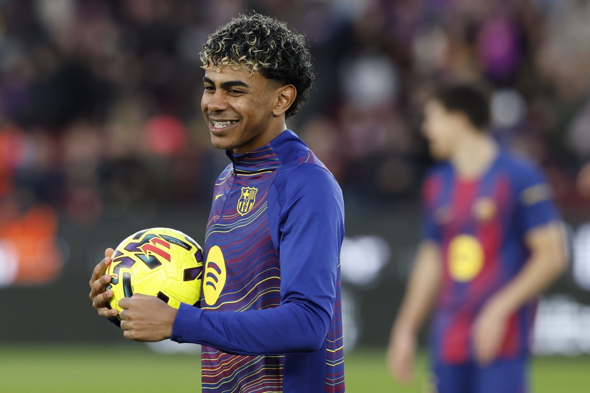 Hat-trick Yamala i Lewandowski dobijający Villarreal. Barcelona nie dała szans rywalom