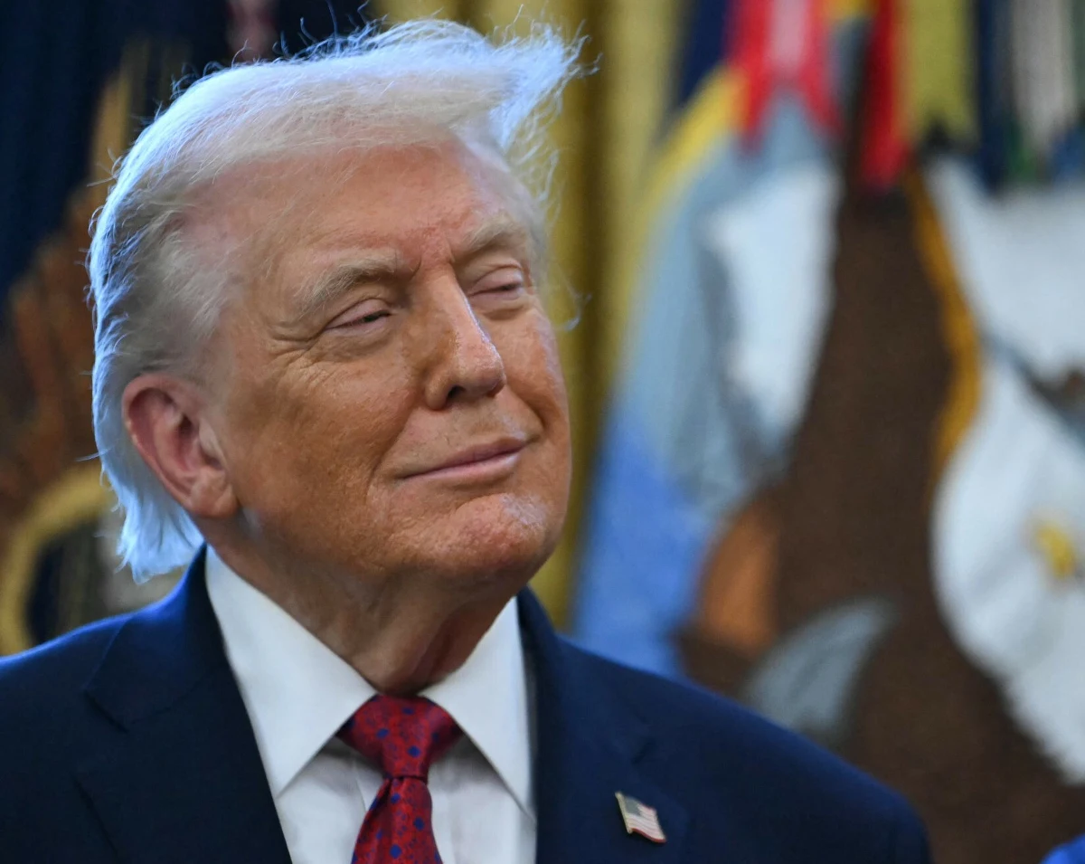 Egzekwuje czerwone linii wyznaczone Iranowi i przeciwdziała zagrożeniom dla swojego kraju w sposób, na który nie zdecydowali się demokratyczni poprzednicy Barack Obama i Joe Biden - w takich słowach amerykański dziennik "Wall Street Journal" podsumowuje politykę Donalda Trumpa wobec Iranu. Agresję względem Teheranu ocenił jako konieczną.