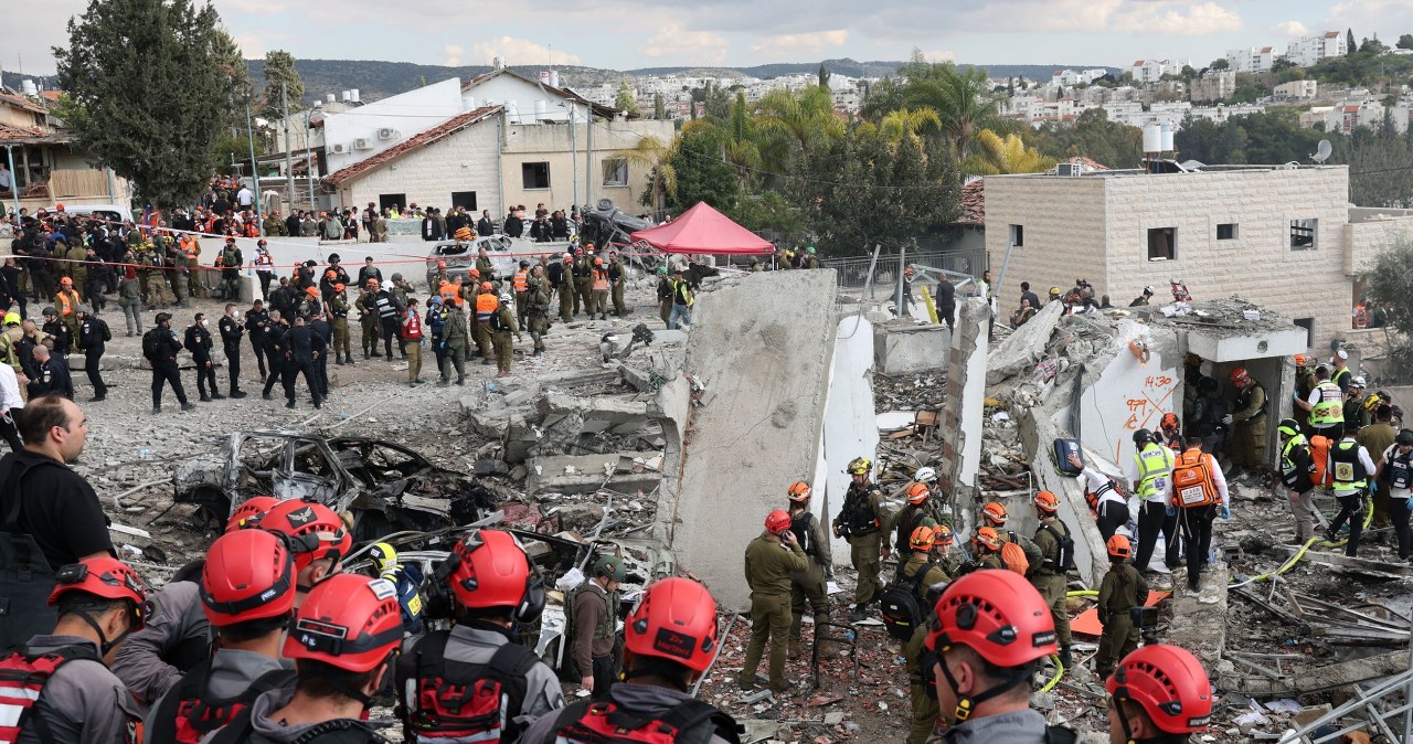 Iran atakuje na Bliskim Wschodzie. Wiele ofiar, dziesiątki rannych