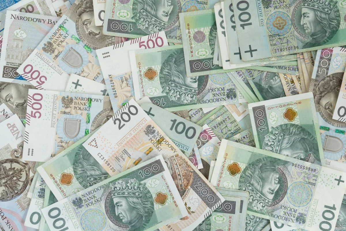 PKB Polski w IV kwartale 2025 roku wzrósł o 4,0 proc. rok do roku – podał Główny Urząd Statystyczny. To lepszy wynik niż w poprzednim kwartale, kiedy wzrost wyniósł 3,8 proc. rok do roku.