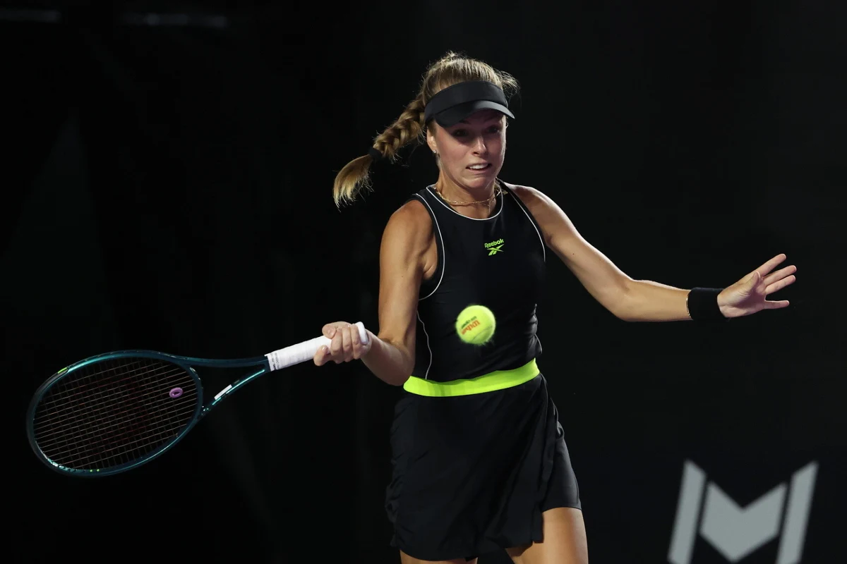 W najnowszym notowaniu światowego rankingu tenisistek WTA liderką pozostaje Aryna Sabalenka z Białorusi. Na drugim miejscu znajduje się Iga Świątek, a trzecia jest Jelena Rybakina. Magdalena Fręch, po sukcesie w turnieju w Meridzie, awansowała z 57. na 36. pozycję.