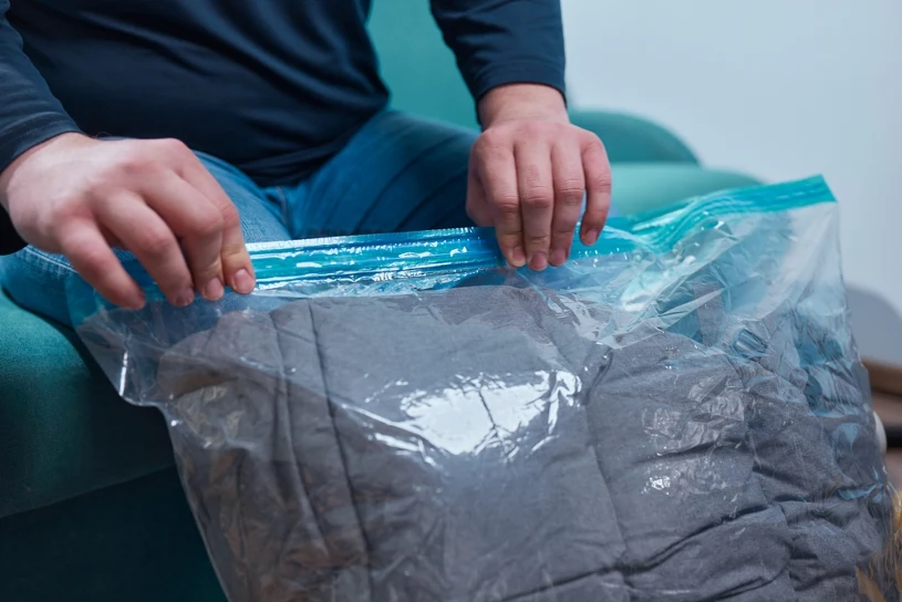 Jelenia Góra wprowadza muldki na osiedlach. Nowy sposób zbierania tekstyliów