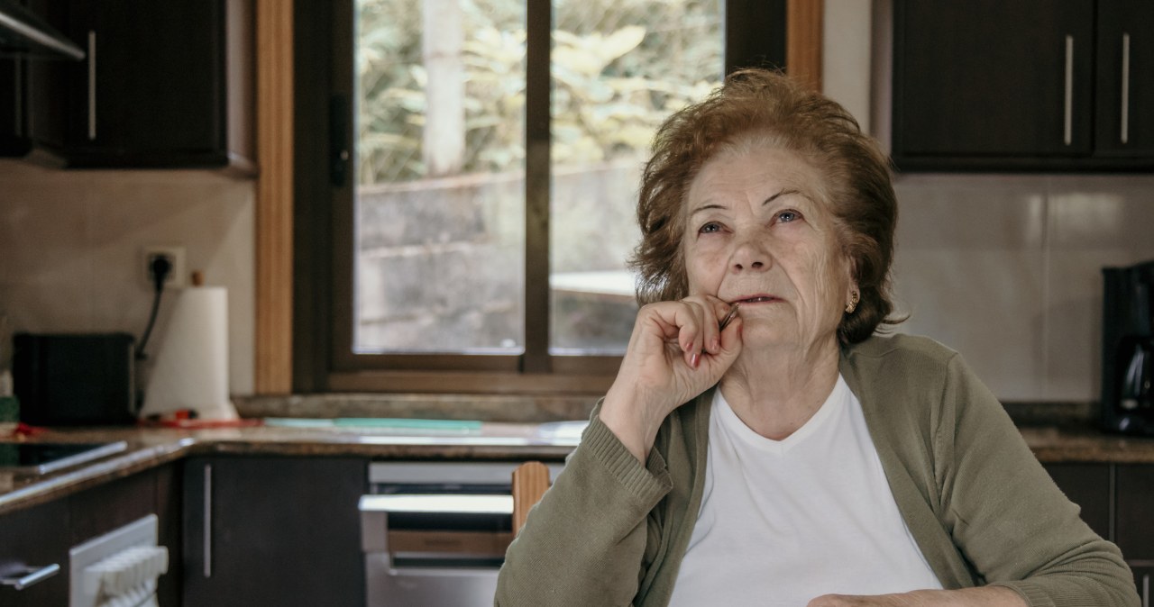 Popularny nawyk zwiększa ryzyko demencji. Zmień go jak najszybciej