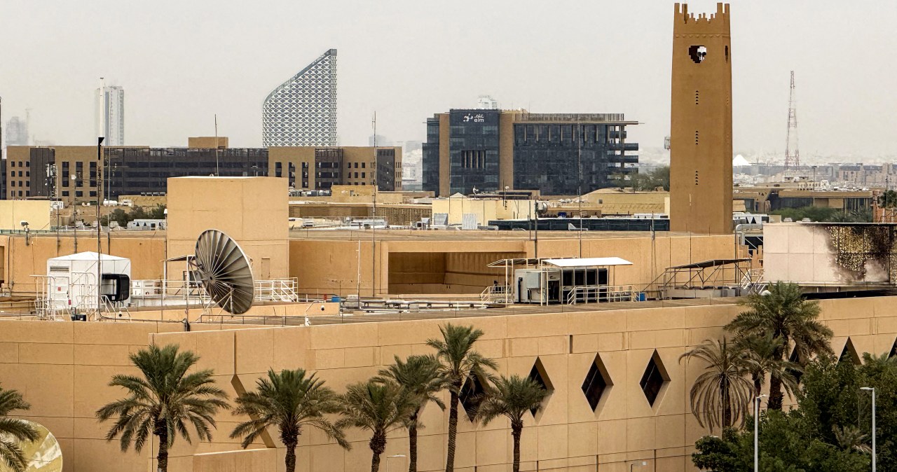 Wrze na Bliskim Wschodzie. Zamykają ambasady, wystosowano pilny apel