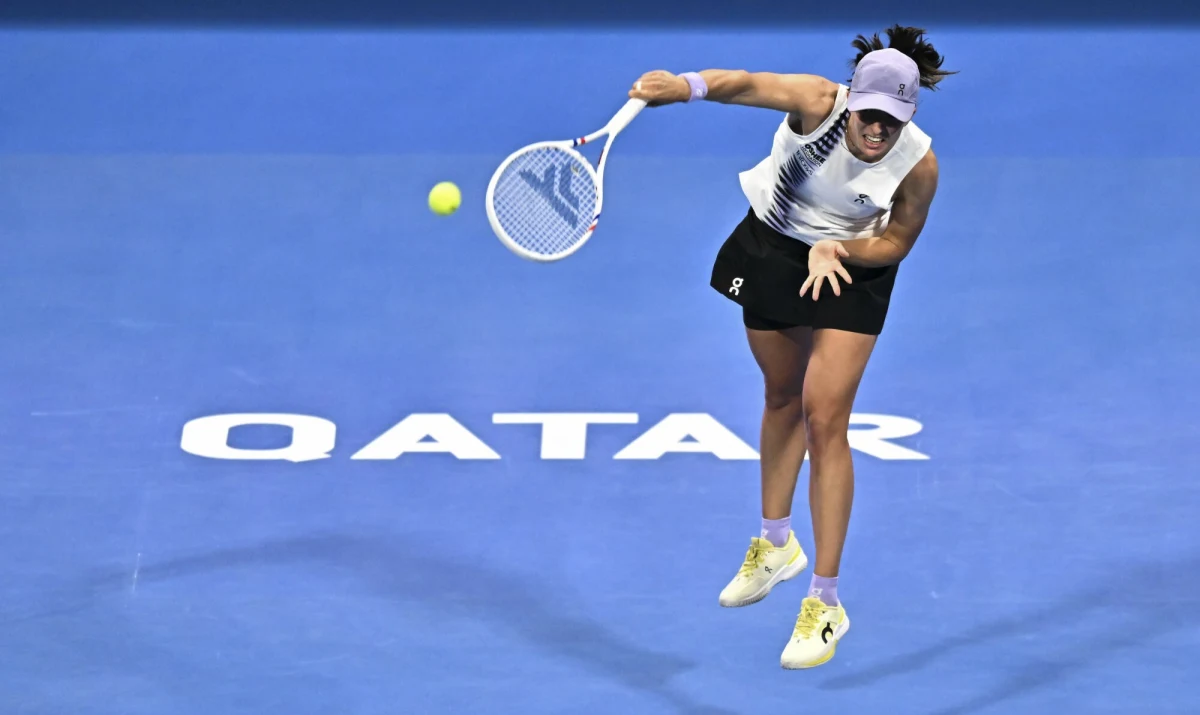 Już dziś, 4 marca 2026 roku, rozpoczynają się turnieje WTA i ATP w Indian Wells – jedne z najbardziej prestiżowych wydarzeń tenisowych na świecie, nazywanych często "piątym Wielkim Szlemem". W tegorocznej edycji w singlu zobaczymy aż pięcioro Polaków, a największe nadzieje kibiców wiążą się z Igą Świątek. 24-letnia wiceliderka rankingu WTA triumfowała w Kalifornii w 2022 i 2024 roku. Żadna tenisistka nie wygrała w Indian Wells trzykrotnie - czy Świątek zapisze się w historii?