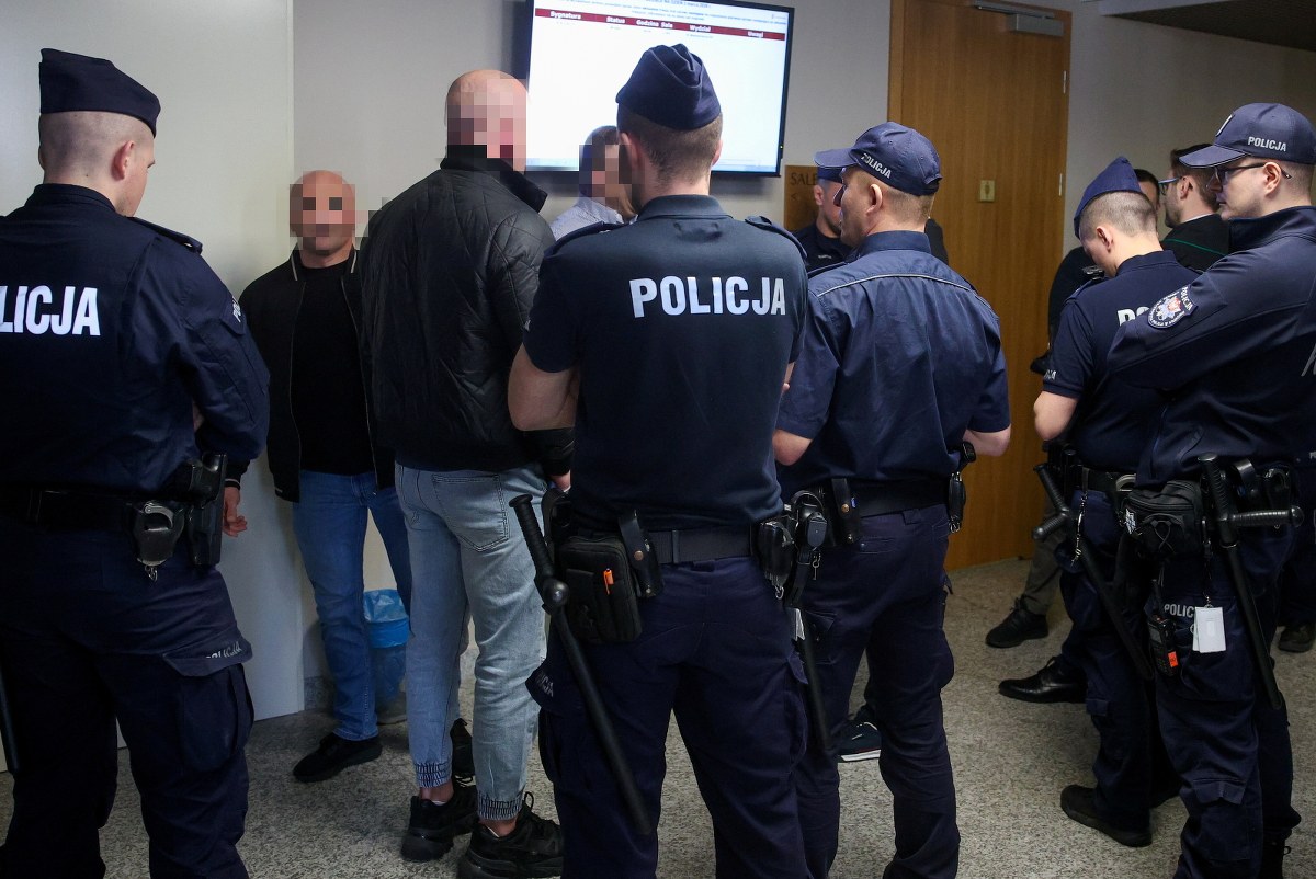 Proces Psycho Fans odroczony. Prokurator utknął w Hongkongu, adwokat w ZEA