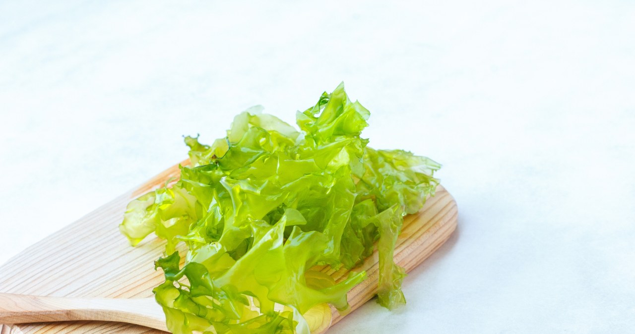 Dodaj do sałatki lub koktajlu. Czyści jelita z toksyn jak miotełka