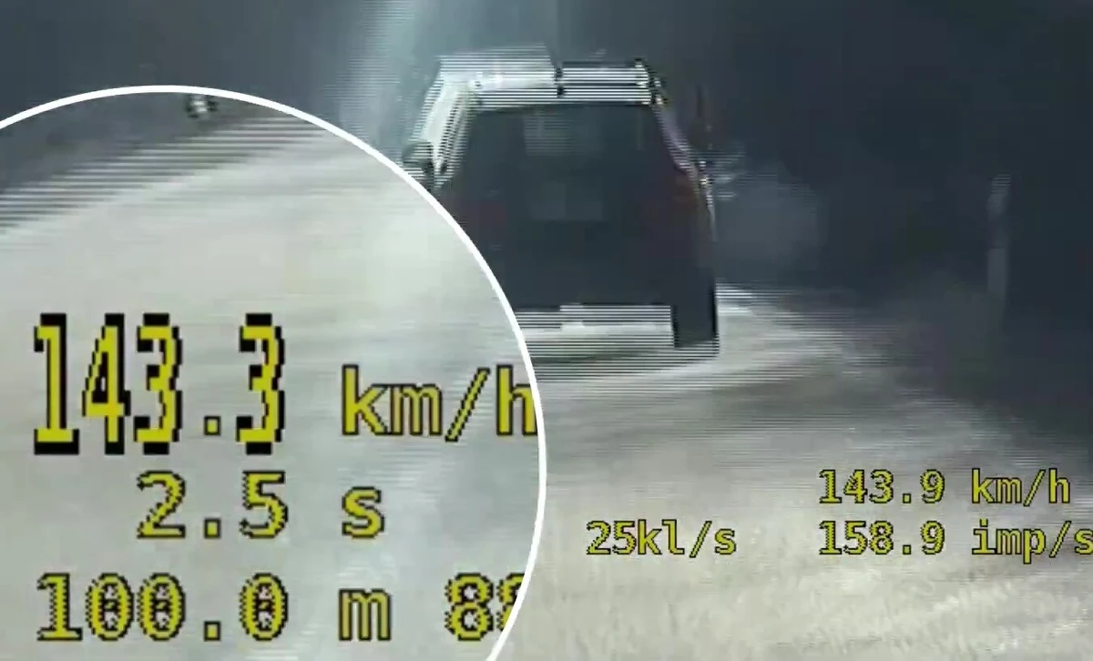 Nowelizacja przepisów ruchu drogowego ledwo weszła w życie, a 72-latek, jadący trasą w powiecie bytowskim, już stracił prawo jazdy za rażące przekroczenie prędkości poza obszarem zabudowanym. Policjanci zapowiadają, że nie będzie pobłażania dla piratów drogowych.