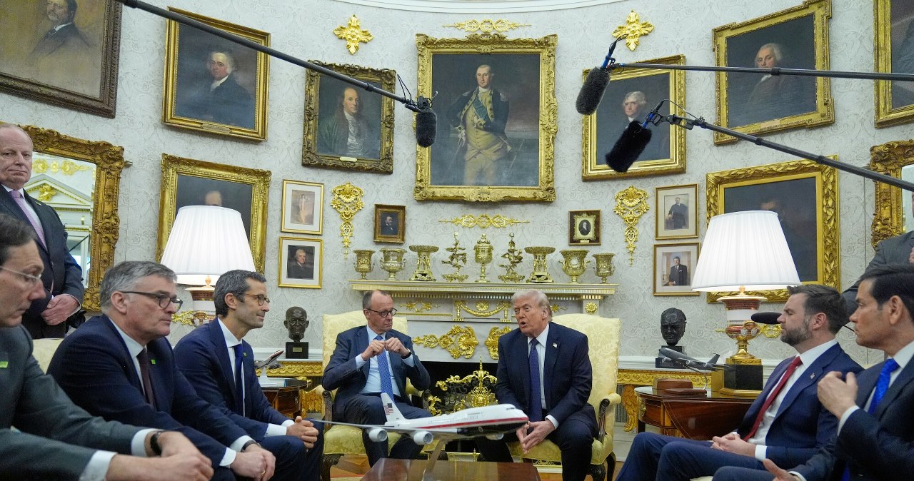 Trump zapytany o wzrost cen ropy. "Jak tylko to się skończy, to one spadną"