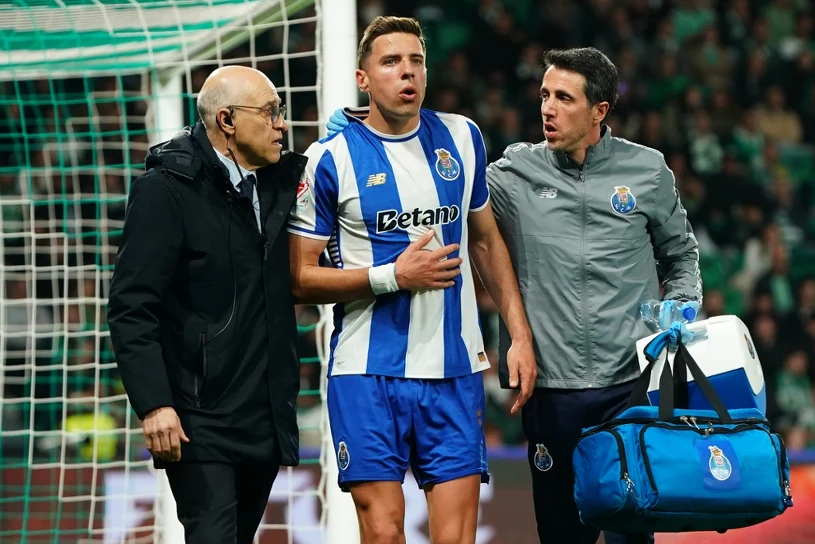 Dramat Polaka w meczu FC Porto, "oprawca" na celowniku. Możliwa kara