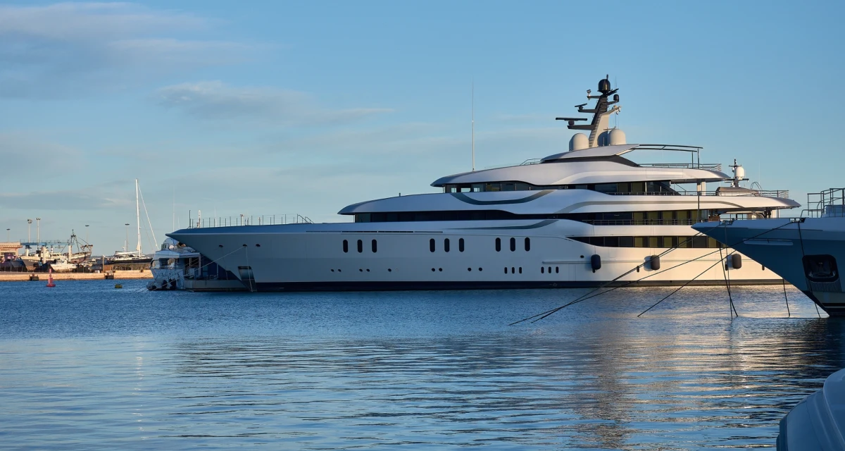 Na jachcie należącym do niemieckiego miliardera z branży chemicznej znaleziono ciało młodej kobiety. Jednostka znajduje się u wybrzeży hiszpańskiej Majorki. Jakie są najnowsze ustalenia śledczych?