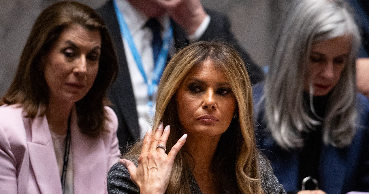 Melania Trump w centrum uwagę. Wzrok przyciągnął jeden hitowy szczegół