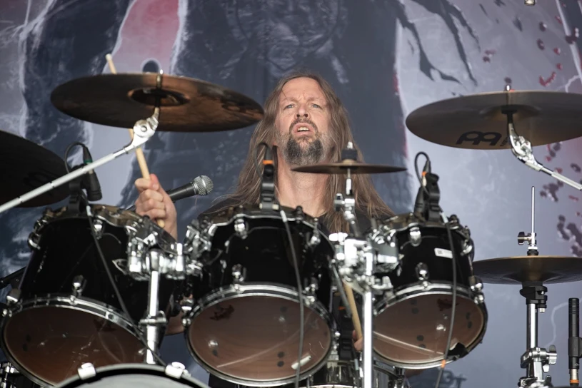 Deathmetalowa potęga przed wizytą w Polsce. "Sekcja do machania czerepem"