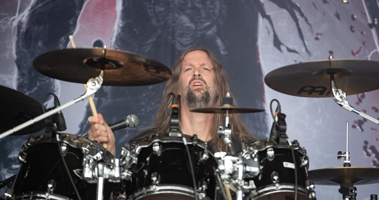 Deathmetalowa potęga przed wizytą w Polsce. "Sekcja do machania czerepem"