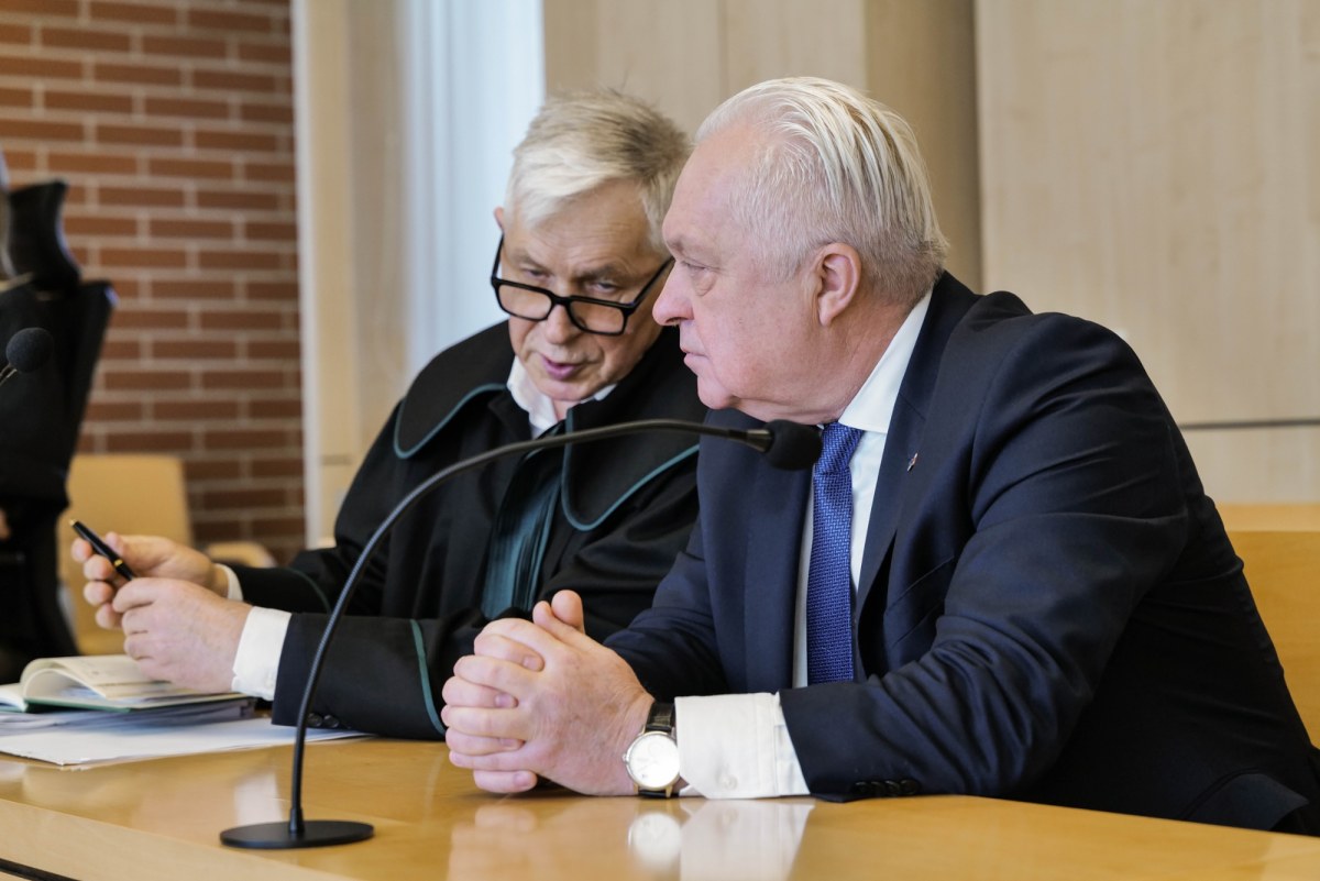 Wiceminister oskarżony o spowodowanie wypadku. Jest wniosek o umorzenie