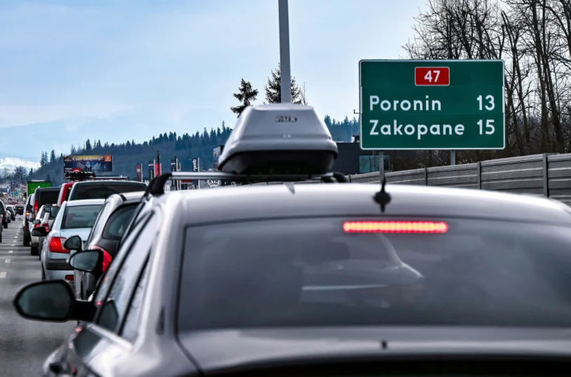 Myślisz, iż to odległość do granicy miasta? Ten znak działa inaczej
