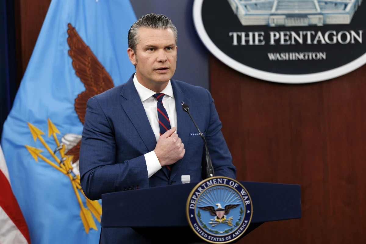 USA przejmują kontrolę nad niebem nad Iranem – ogłosił szef Pentagonu Pete Hegseth podczas środowej konferencji prasowej. Obecnie mają oni lokalną kontrolę nad przestrzenią powietrzną południowej flanki Iranu. "Ameryka wygrywa zdecydowanie, druzgocąco i bezlitośnie" – podkreślił Hegseth, nie pozostawiając złudzeń co do losów trwającego konfliktu.