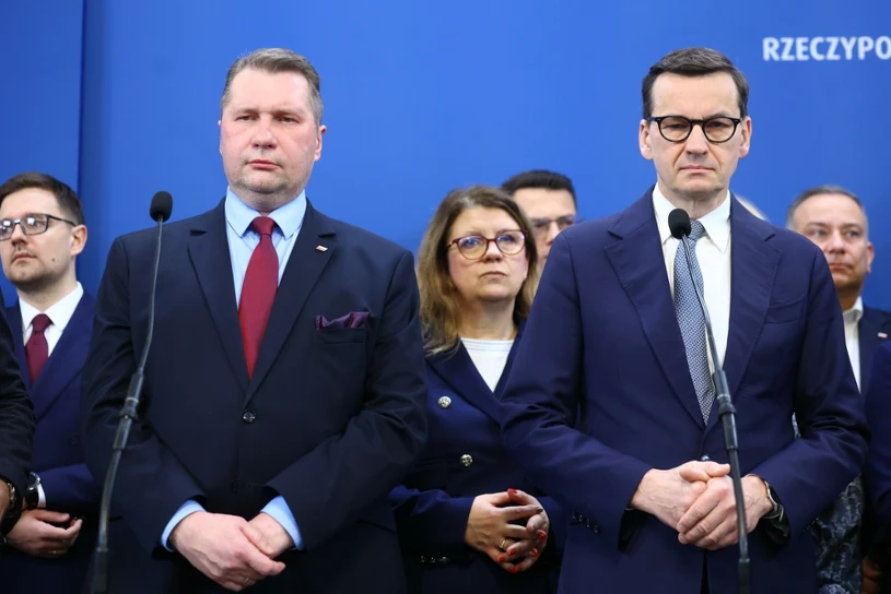 "Zaskakujące i dziwne". Czarnek skomentował inicjatywę Morawieckiego