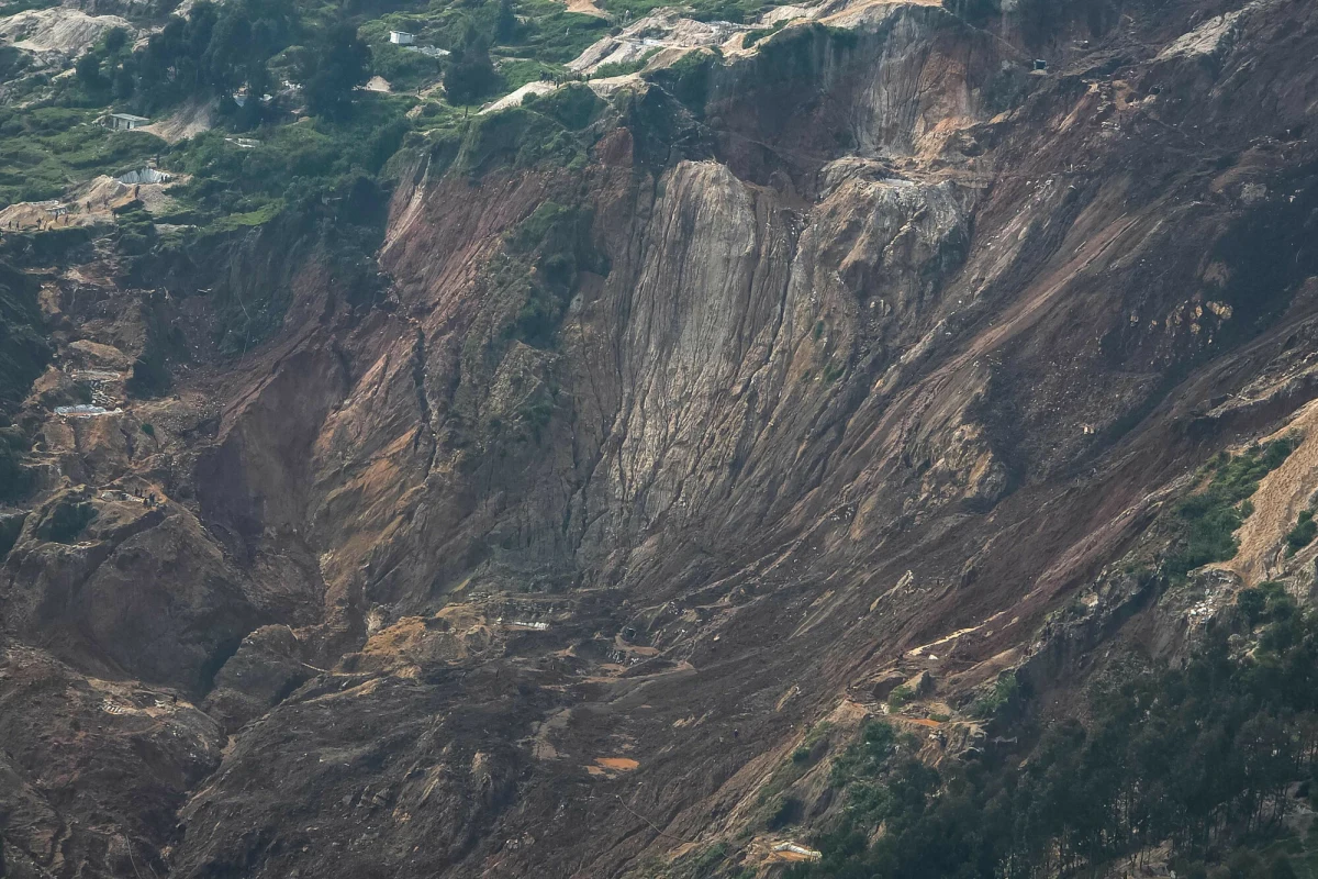Ponad 200 osób, w tym około 70 dzieci, zginęło we wtorek w osuwisku wywołanym przez ulewne deszcze w kopalni koltanu Rubaya we wschodniej części Demokratycznej Republiki Konga - podaje agencja Reutera.